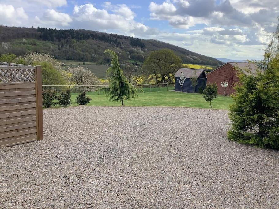 Woodcutters Barn, Overlooking Ledbury & Malvern Hills Dış mekan fotoğraf
